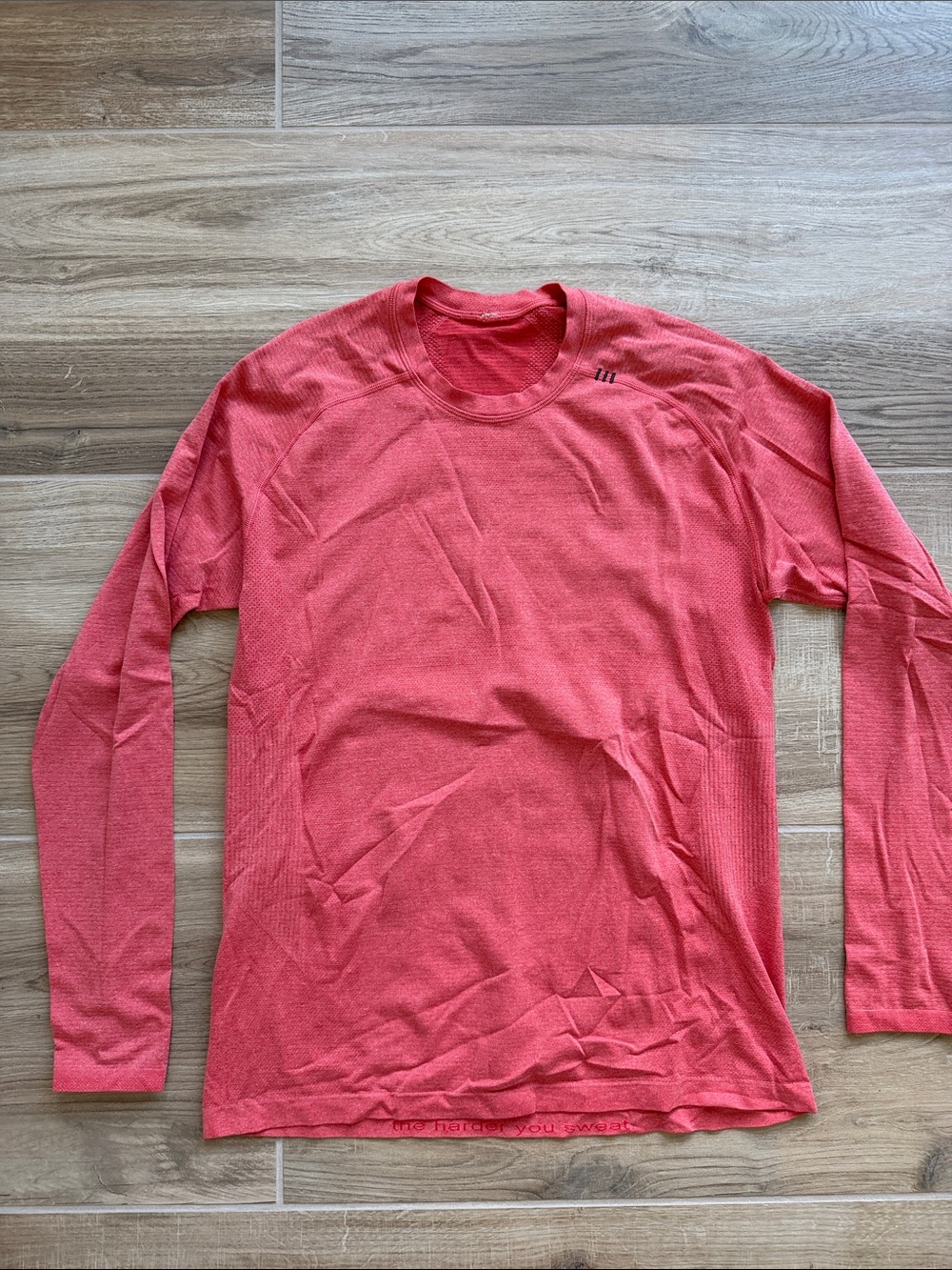 lululemon athletica Men's Coral Long-Sleeve Crew